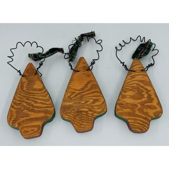 Wood Christmas Tree Decor Lot of 3 Buttons Wire Fabric Bows Handmade Winter - Picture 4 of 8